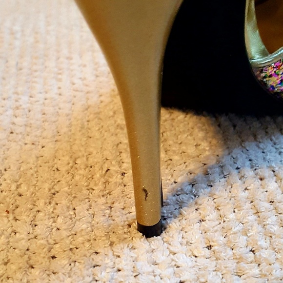 Carlos Sparkly 👠👠 - Picture 5 of 6